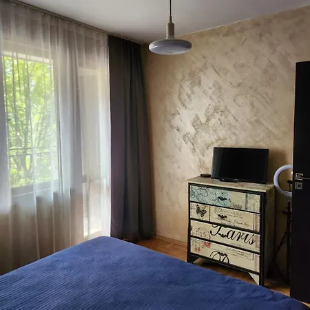 8 Apartment *